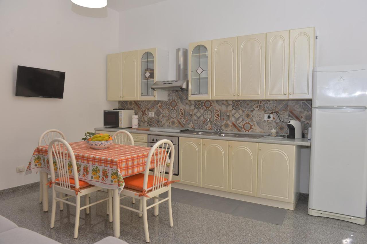 Casa Liola Appartement Noto Buitenkant foto
